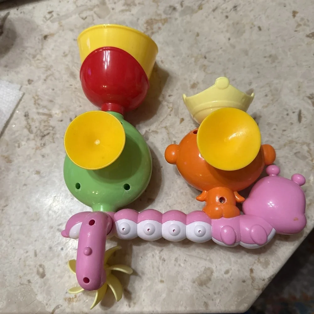 Fun Bath Time Monkey & Caterpillar Toy Makes Bathing Fun For Toddlers